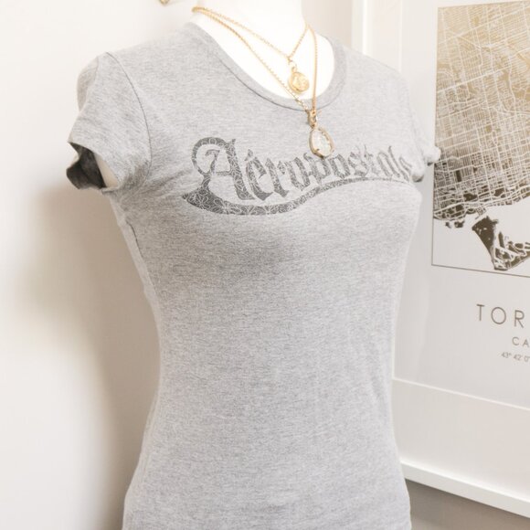 Grey Goth Calligraphy Baby Tee 🦇 AEROPOSTALE - Picture 2 of 6